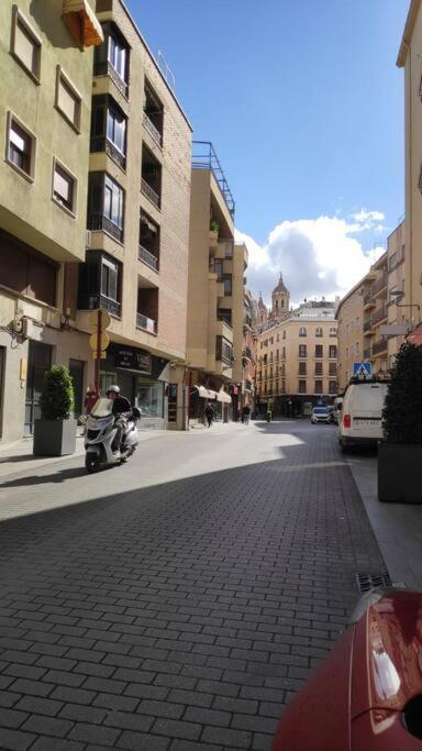 Duplex San Lorenzo 2 Parking Gratuitos Y Piscina Jaen Exterior photo
